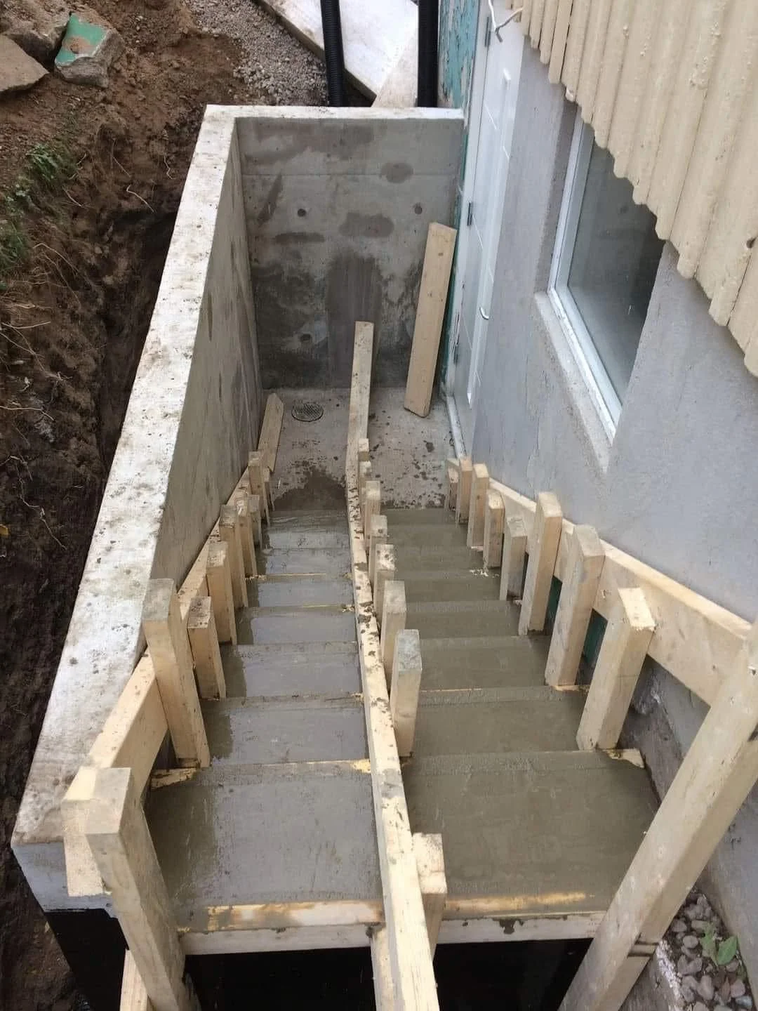 Betongarbeten grund platta - LDF Bygg betonggjutning